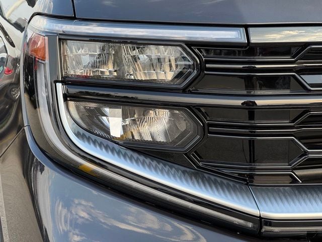 2027 Ford Expedition Max Platinum w/Ultimate Pkg + Drivers Pkg