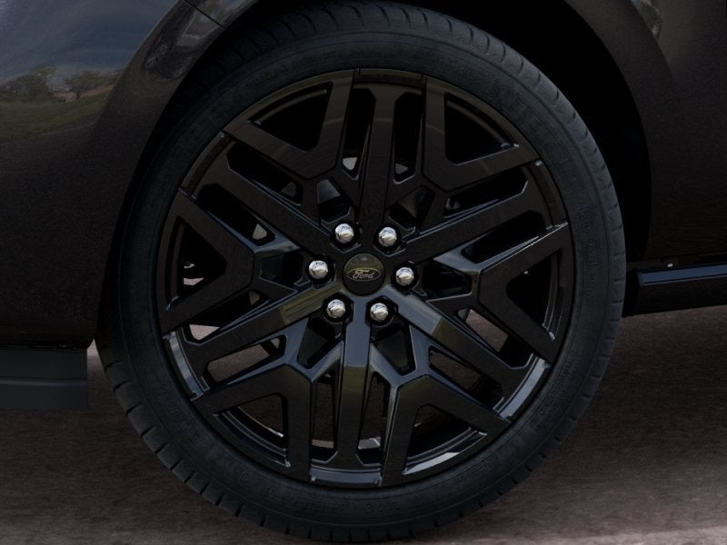 2027 Ford Expedition Max Platinum w/ Stealth Performance Package