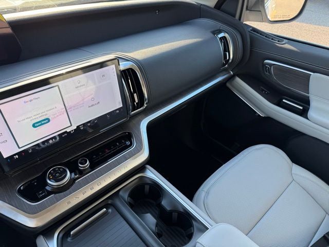 2026 Ford Expedition Max Platinum w/Massaging Seats