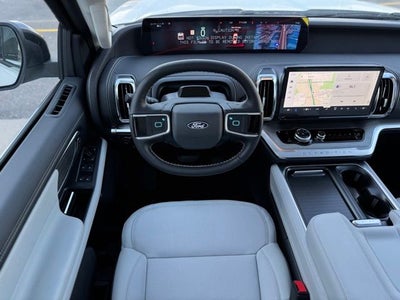 2027 Ford Expedition Max Platinum w/Ultimate Pkg + Panoramic Vista Roof