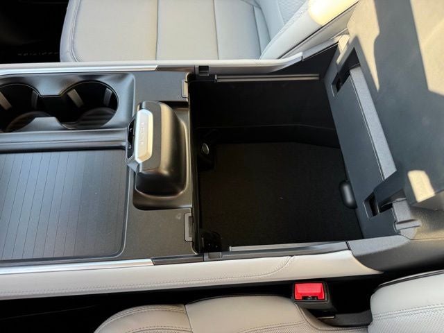 2027 Ford Expedition Max Platinum w/Ultimate Pkg + Panoramic Vista Roof