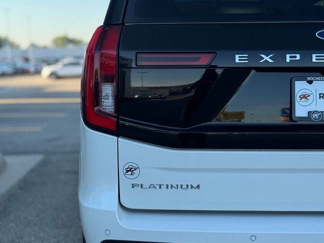 2027 Ford Expedition Max Platinum w/Ultimate Pkg + Panoramic Vista Roof