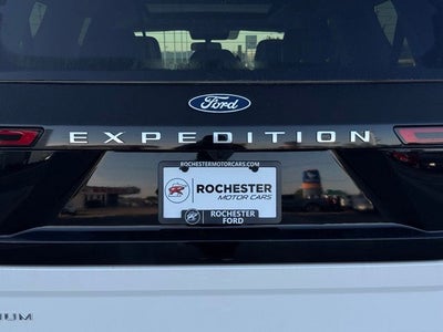 2027 Ford Expedition Max Platinum w/Ultimate Pkg + Panoramic Vista Roof