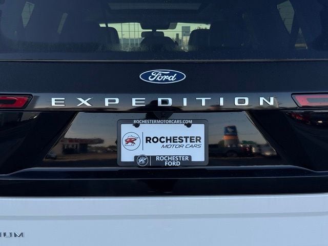 2027 Ford Expedition Max Platinum w/Ultimate Pkg + Panoramic Vista Roof