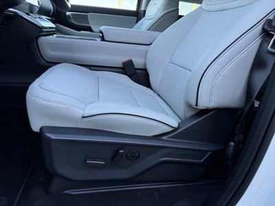2027 Ford Expedition Max Platinum w/Ultimate Pkg + Panoramic Vista Roof