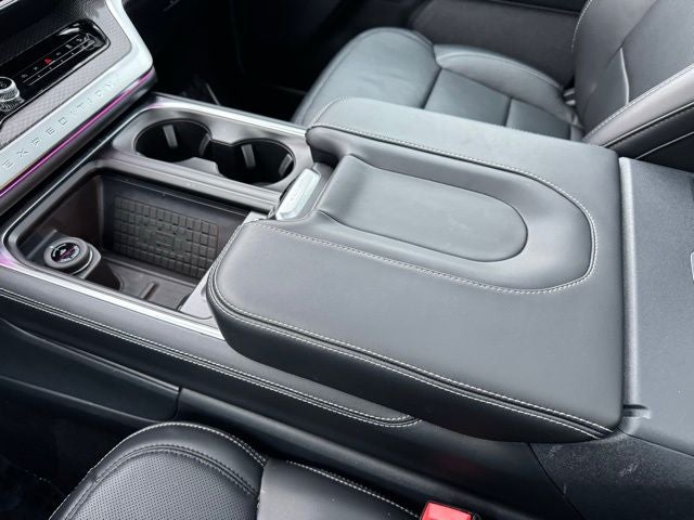 2025 Ford Expedition Max Platinum w/ Stealth Performance Package + 7 Passenger Seati