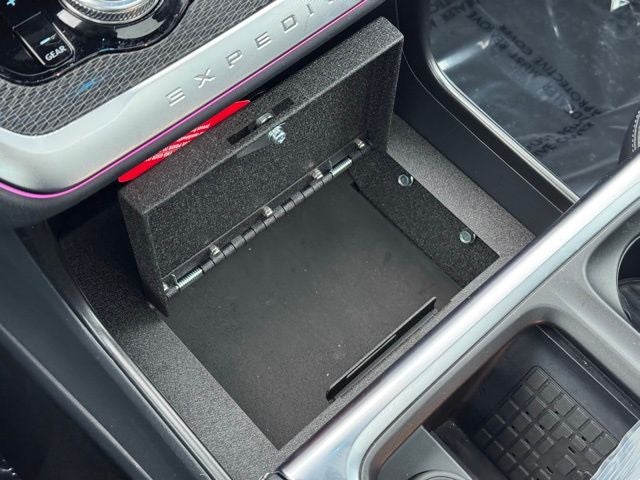 2025 Ford Expedition Max Platinum w/ Stealth Performance Package + 7 Passenger Seati