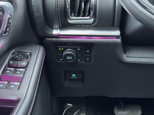 2025 Ford Expedition Max Platinum w/ Stealth Performance Package + 7 Passenger Seati