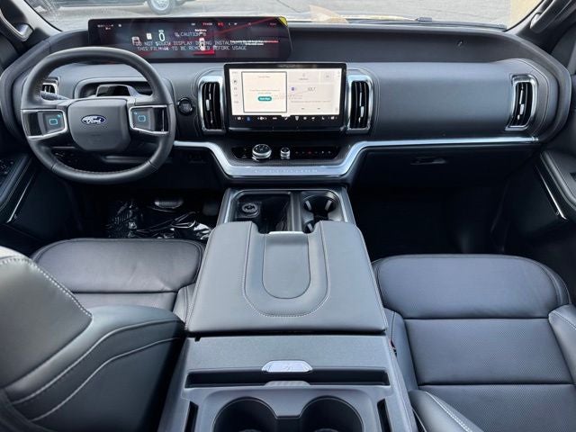 2027 Ford Expedition Max Platinum w/Permorance Pkg + Panoramic Vista Roof