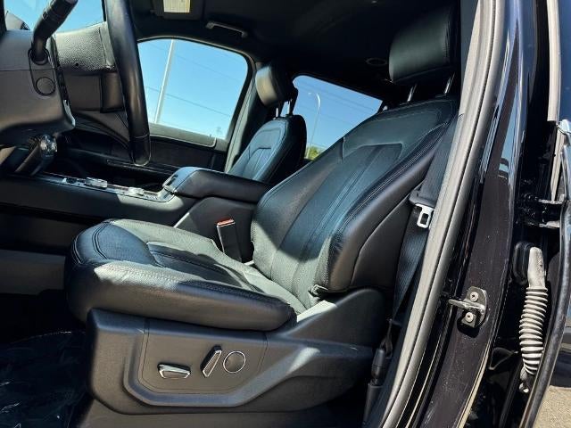 2020 Ford Expedition Max Limited w/Heavy Duty Tow Pkg