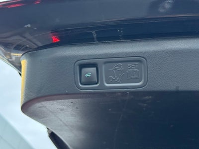 2022 Ford Expedition Max Limited w/ Panoramic Moonroof + HD Tow Package