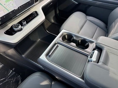 2026 Ford Expedition Active w/Panoramic Vista Roof