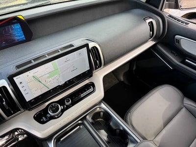 2026 Ford Expedition Active w/Panoramic Vista Roof