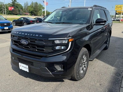 2026 Ford Expedition Active w/Panoramic Vista Roof