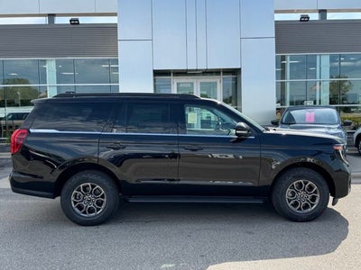 2026 Ford Expedition Active w/Panoramic Vista Roof