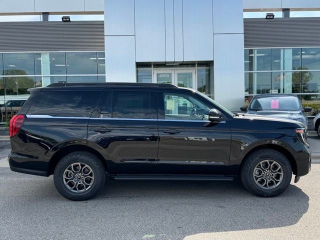 2026 Ford Expedition Active w/Panoramic Vista Roof