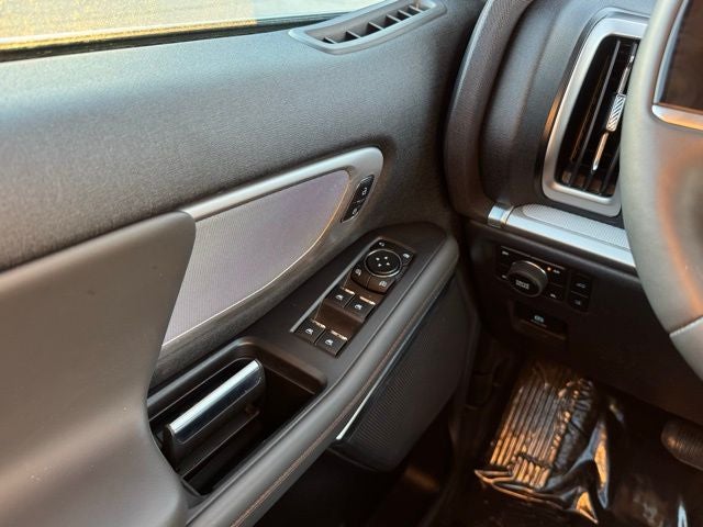 2025 Ford Expedition Active w/ Panoramic Moonroof + 2nd Row Bucket Seats