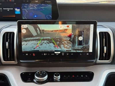 2025 Ford Expedition Active w/ Panoramic Moonroof + 2nd Row Bucket Seats