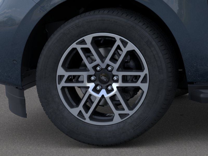 2026 Ford Expedition Active w/Panoramic Roof + 20" Wheels