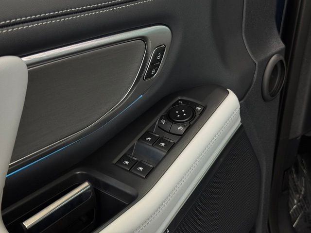 2027 Ford Expedition Platinum w/30th Anniversary Pkg