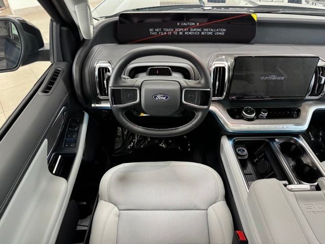 2027 Ford Expedition Platinum w/30th Anniversary Pkg