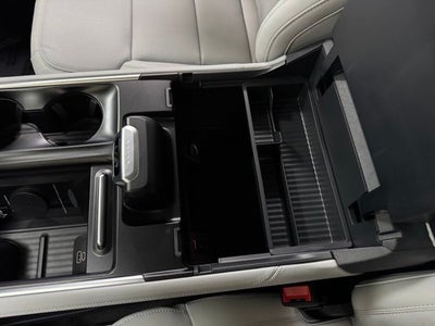 2027 Ford Expedition Platinum w/30th Anniversary Pkg