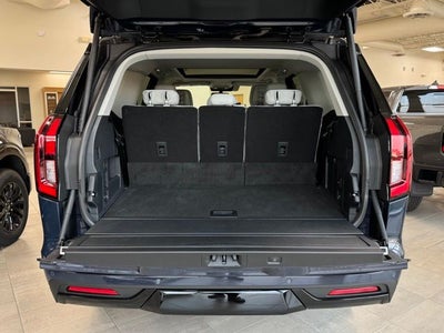 2027 Ford Expedition Platinum w/30th Anniversary Pkg