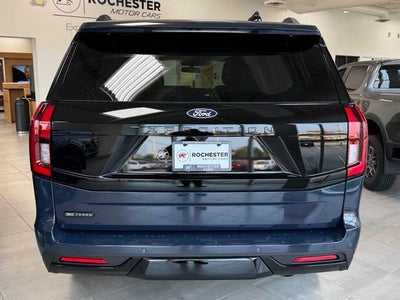 2027 Ford Expedition Platinum w/30th Anniversary Pkg