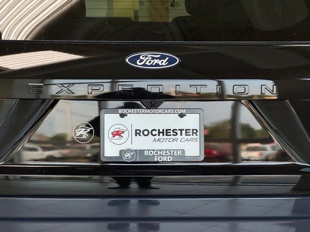 2027 Ford Expedition Platinum w/30th Anniversary Pkg