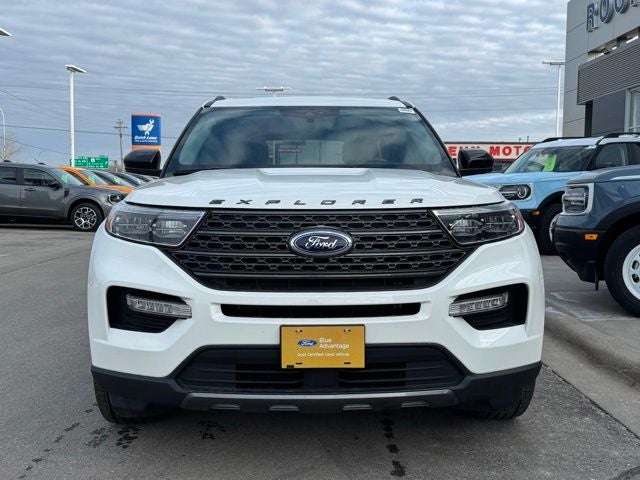 2023 Ford Explorer XLT w/ Twin Panel Moonroof + Tow Package