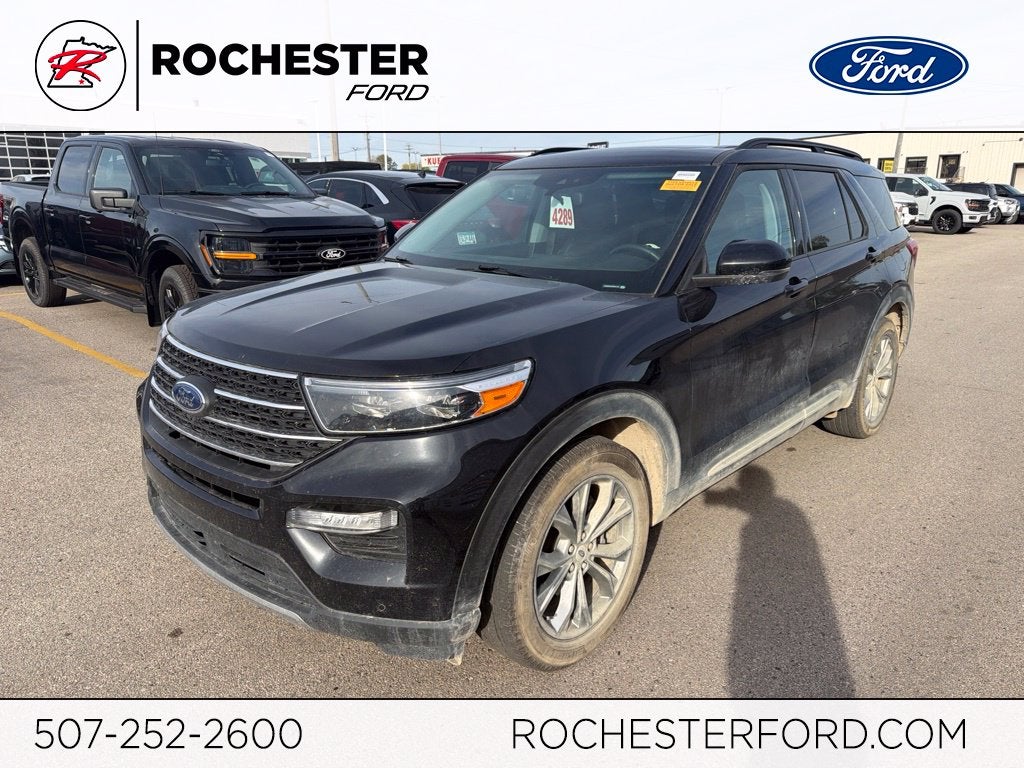 2023 Ford Explorer XLT w/Twin Panel Roof + Adaptive Cruise
