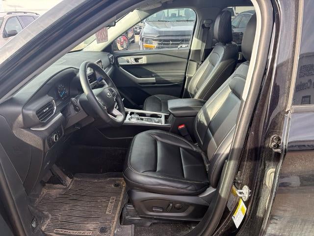 2023 Ford Explorer XLT w/Twin Panel Roof + Adaptive Cruise