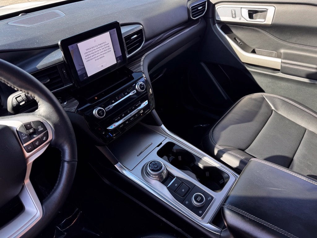 2023 Ford Explorer Limited w/Twin Panel Roof