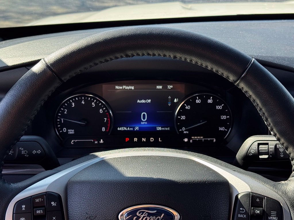 2023 Ford Explorer Limited w/Twin Panel Roof