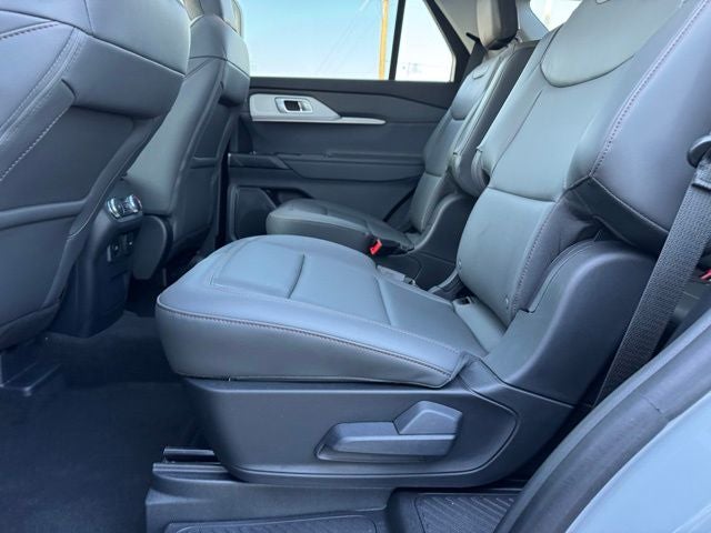2025 Ford Explorer Active w/ Panoramic Moonroof + Heated Steering Wheel