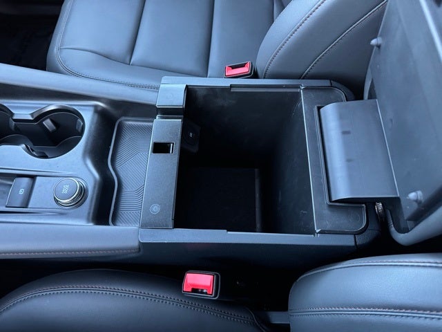 2025 Ford Explorer Active w/ Panoramic Moonroof + Heated Steering Wheel