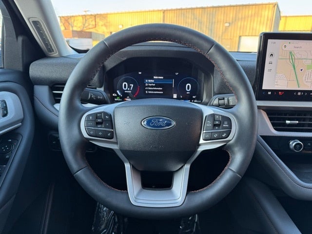 2025 Ford Explorer Active w/ Panoramic Moonroof + Heated Steering Wheel