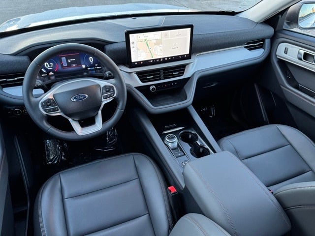 2025 Ford Explorer Active w/ Panoramic Moonroof + Heated Steering Wheel