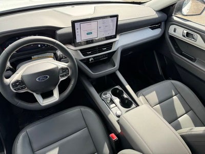 2026 Ford Explorer Active w/Heated Steering Wheel + 20" Wheels