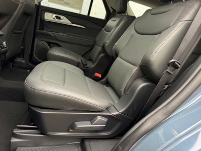 2026 Ford Explorer Active w/Fixed Glass Roof + Heated Steering Wheel