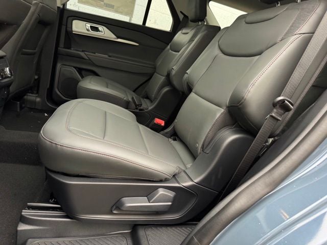 2026 Ford Explorer Active w/Fixed Glass Roof + Heated Steering Wheel