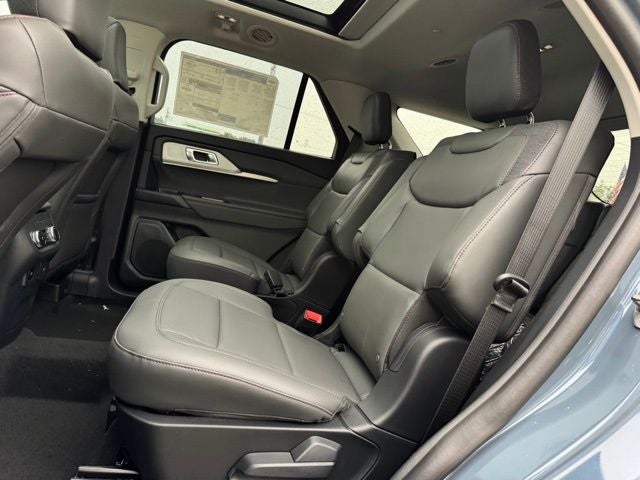 2026 Ford Explorer Active w/Fixed Glass Roof + Heated Steering Wheel