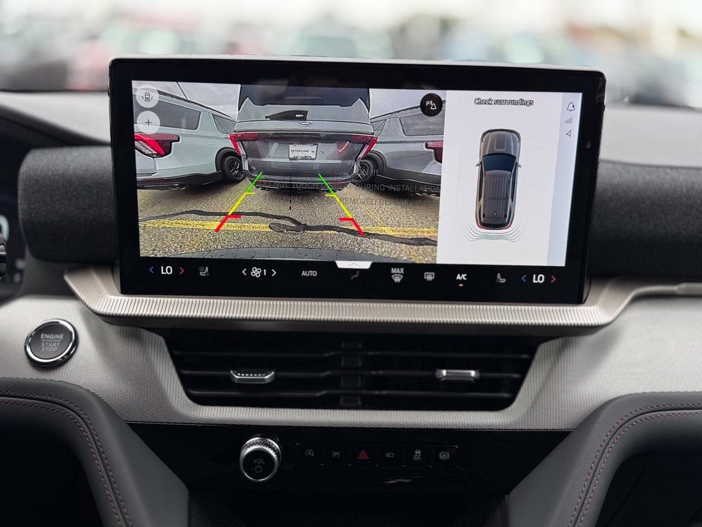 2027 Ford Explorer Active w/2nd Row Bench Seat