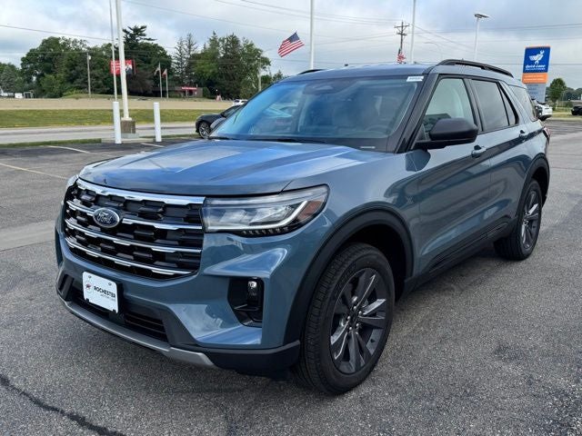 2026 Ford Explorer Active w/Heated Steering Wheel + 20" Wheels