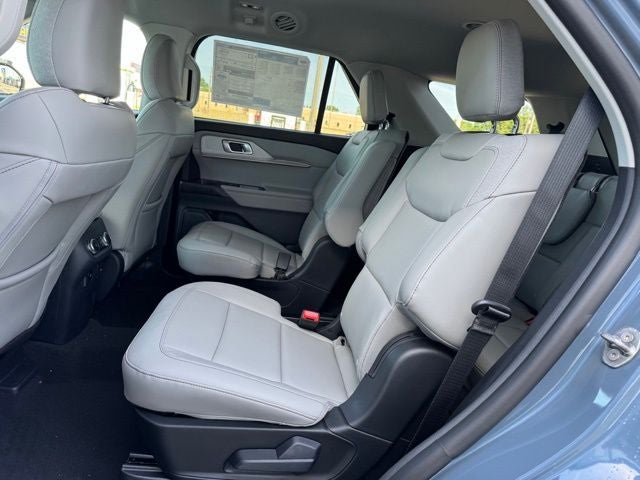 2026 Ford Explorer Active w/20" Wheels + Heated Steering Wheel