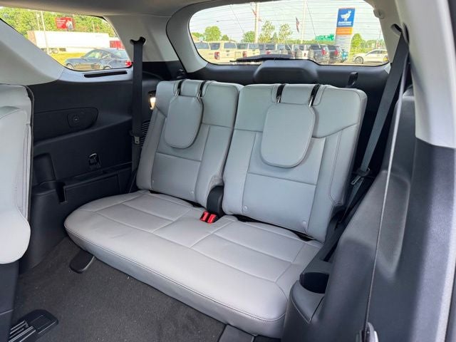2026 Ford Explorer Active w/20" Wheels + Heated Steering Wheel