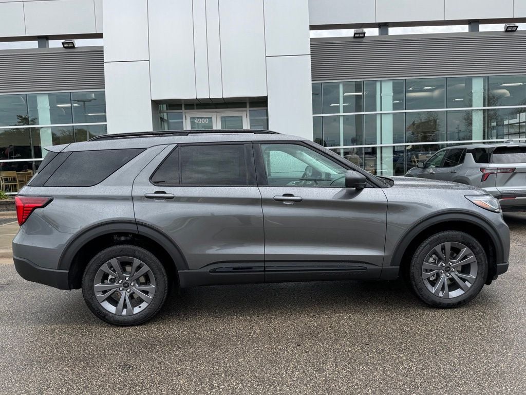 2026 Ford Explorer Active w/Heated Steering Wheel + Glass Roof