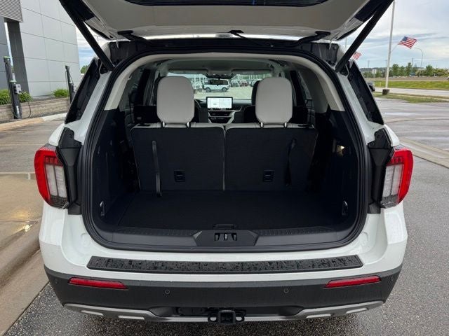 2026 Ford Explorer Active w/Heated Steering Wheel + 20" Wheels