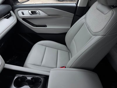 2026 Ford Explorer Active w/Heated Steering Wheel