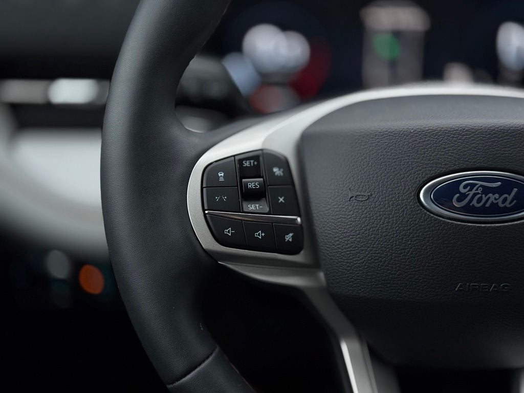 2026 Ford Explorer Active w/Heated Steering Wheel
